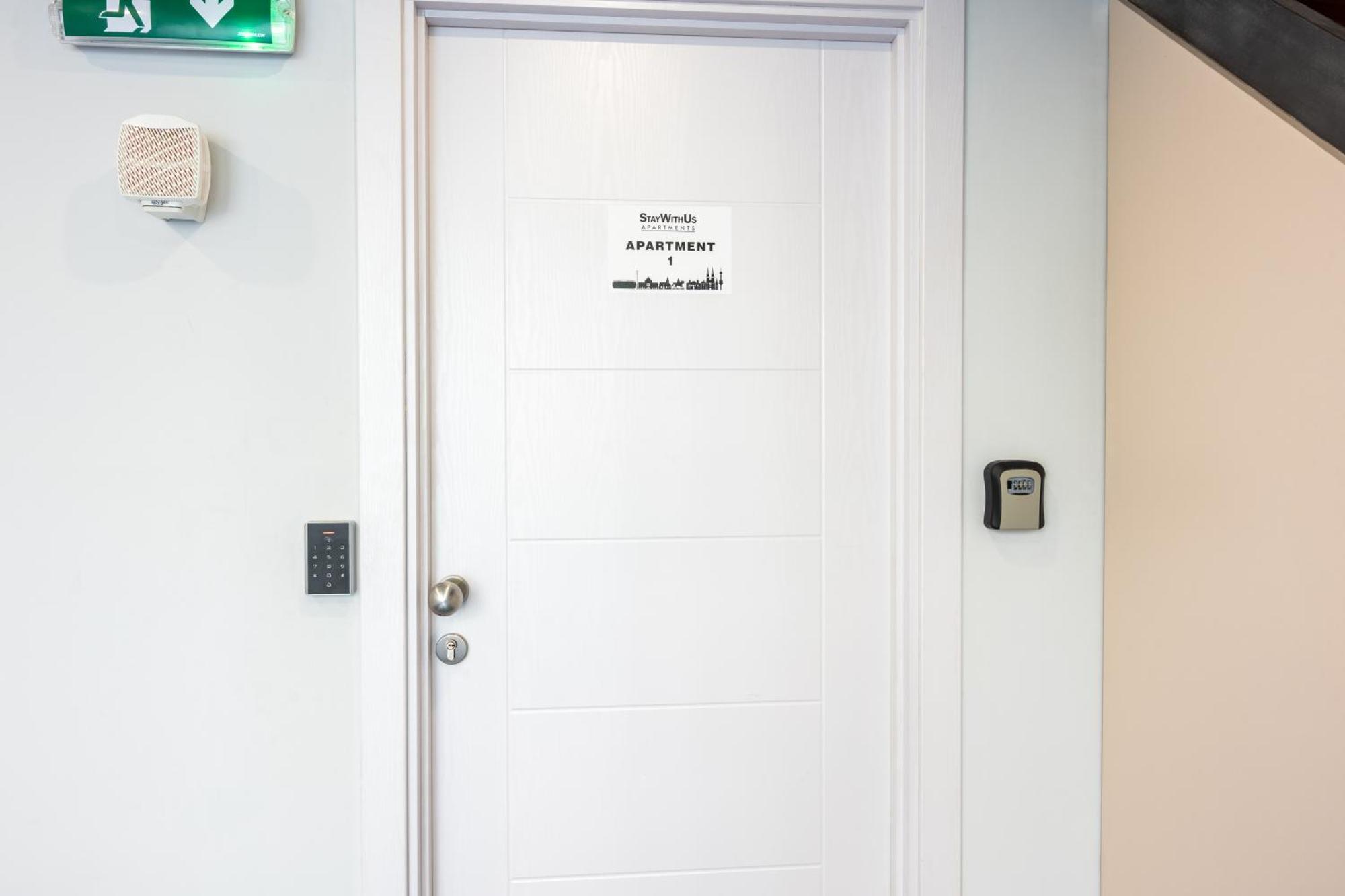 Staywithus , Ground Floor Zagreb Eksteriør billede